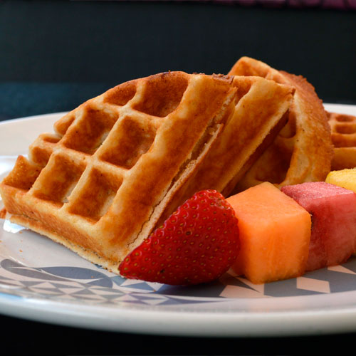 WAFFLES Y HOTCAKES